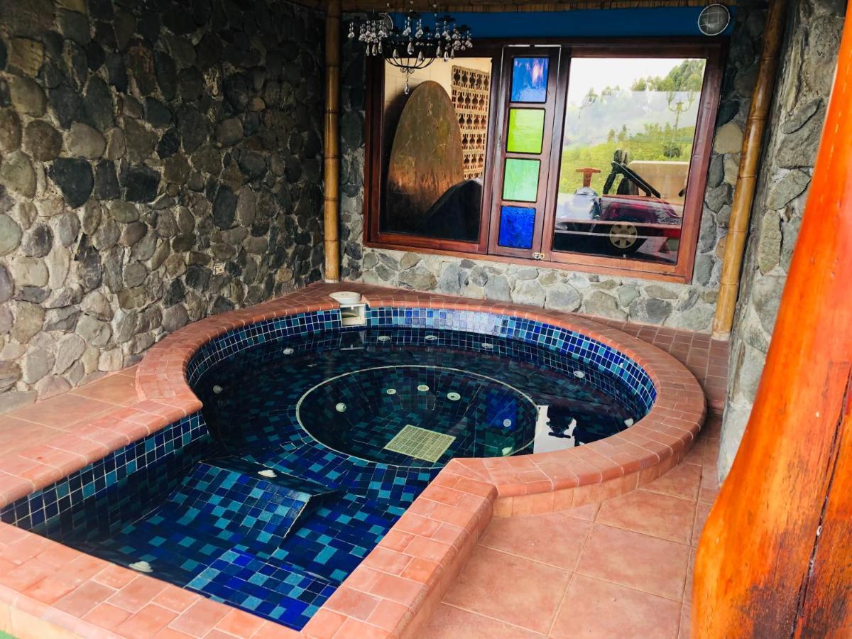 Castillo De Cascadas Finca Hotel Саламина Экстерьер фото